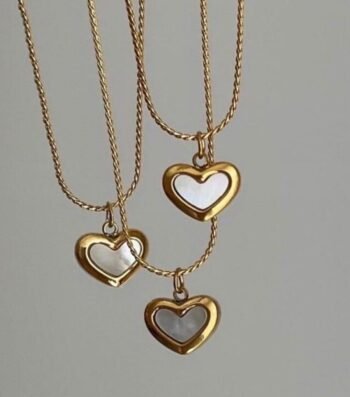 Cadena de Corazon con piedra blanca